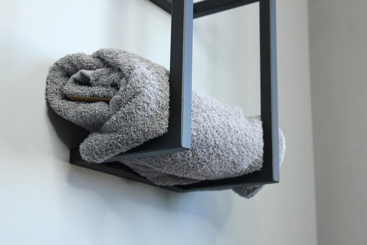 Minimalist-Wall-Mounted-Bathroom-Shelf-Stylish-metal-shelf for-bathroom-storage-and-decor
