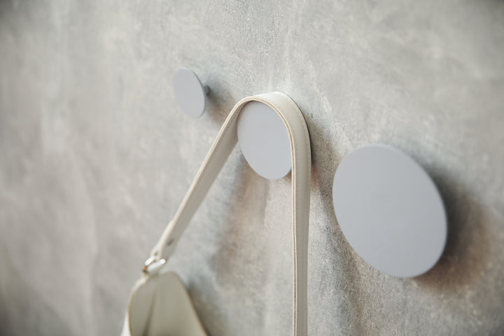 Modern-minimalist-metal-wall-hooks-perfect-for-home-or-office-use