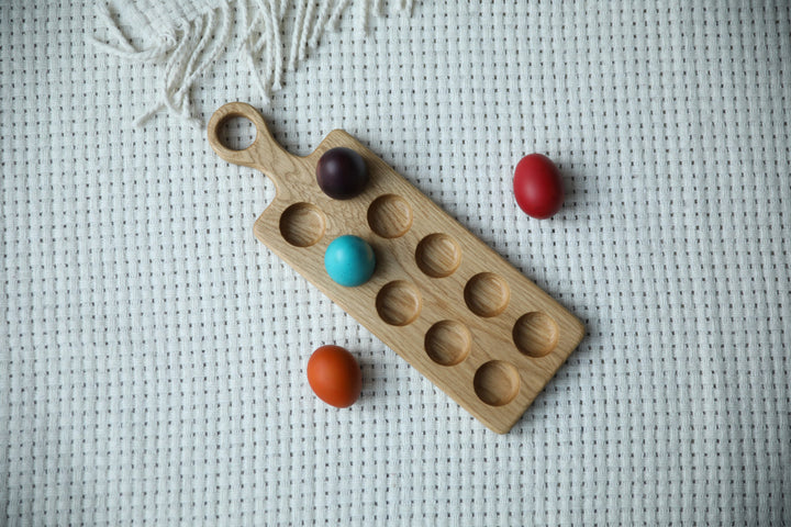 Stand for 4 Easter eggs “Square” with handle