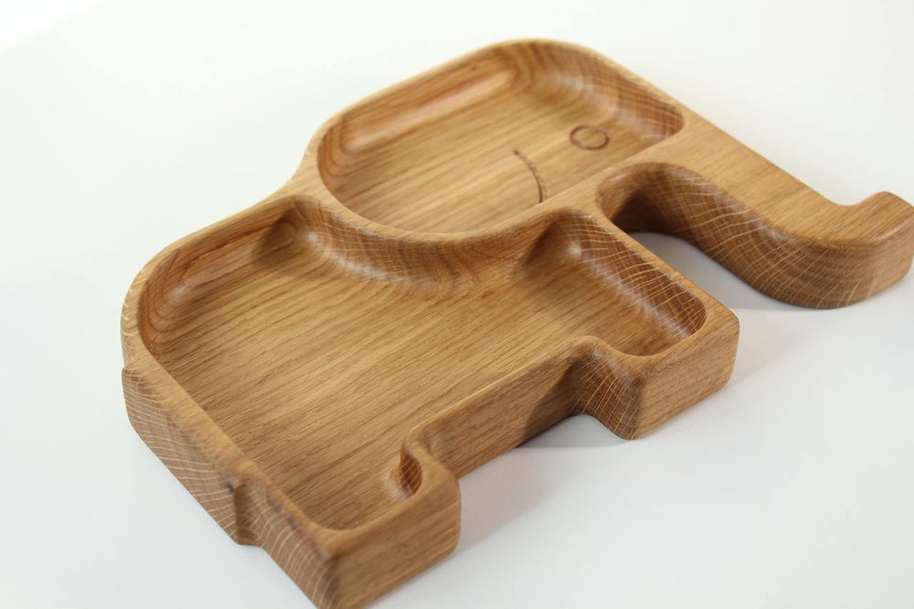 Wooden-baby-plate-shaped-like-an-elephant